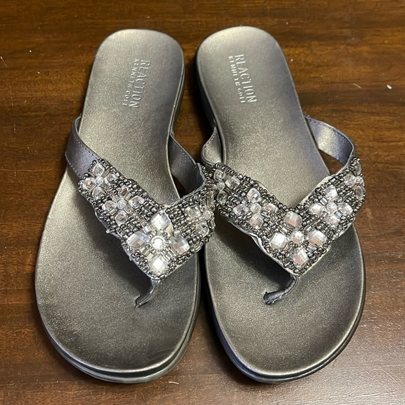 Kenneth Cole Reaction Rhinestone Embellished women’s sz8.5 - Picture 1 of 8